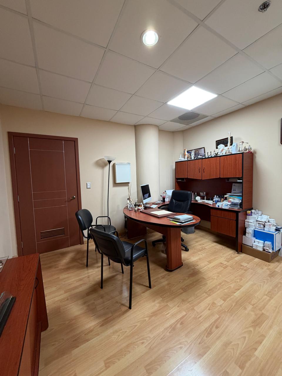 Foto — Doctors Hospital Auna · Balcones de Galerias