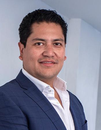 Dr. Carlos López Caballero