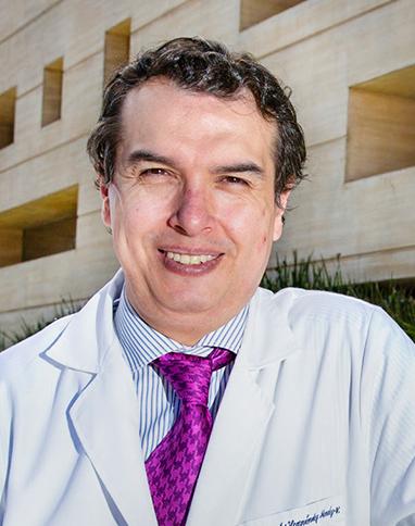 Dr. Eduardo Hernández Méndez Villamil