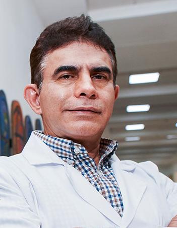 Dr. Efraín Arreola Mendoza