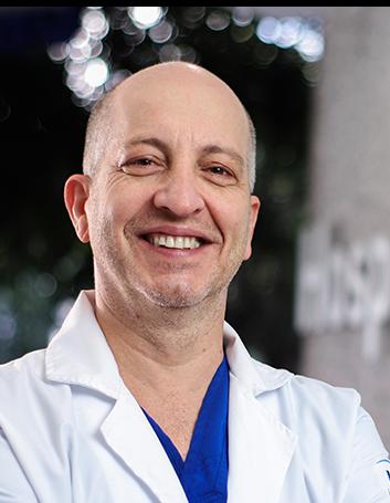 Dr. FABRIZIO BENJAMÍN COHN ZURITA