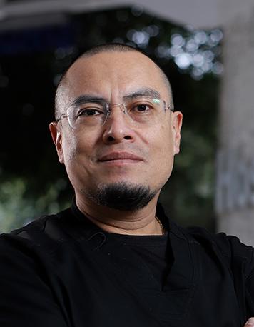 Dr. FRANCISCO ALBERTO WONG VICCON