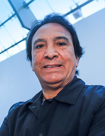 Dr. Guillermo Bosques Nieves