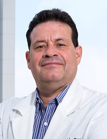 Dr. Óscar Manuel Cobos Parra