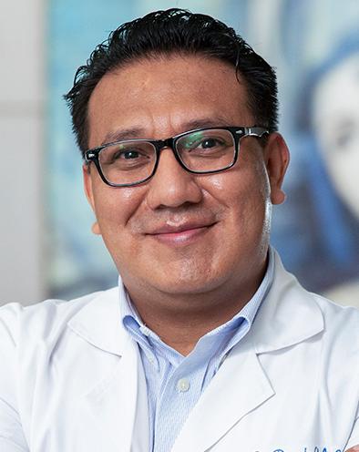 Dr. Ricardo Salinas Valiente