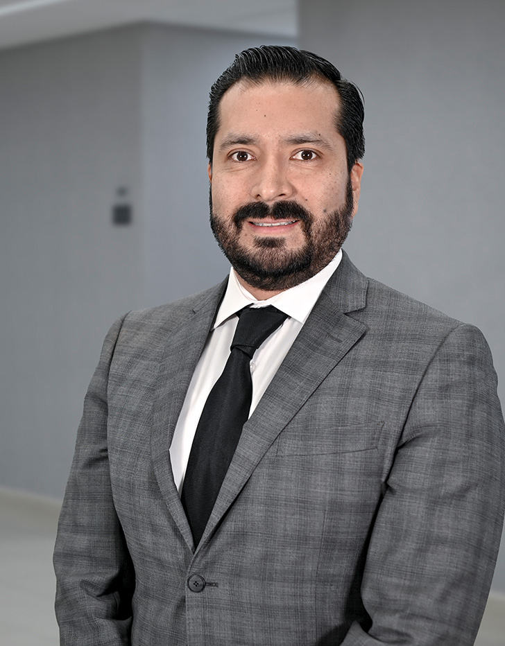 Dr. Alberto Urzúa González