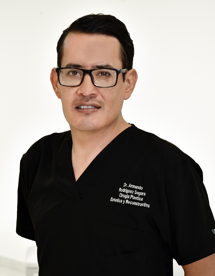 Dr. Armando Rodríguez Segura