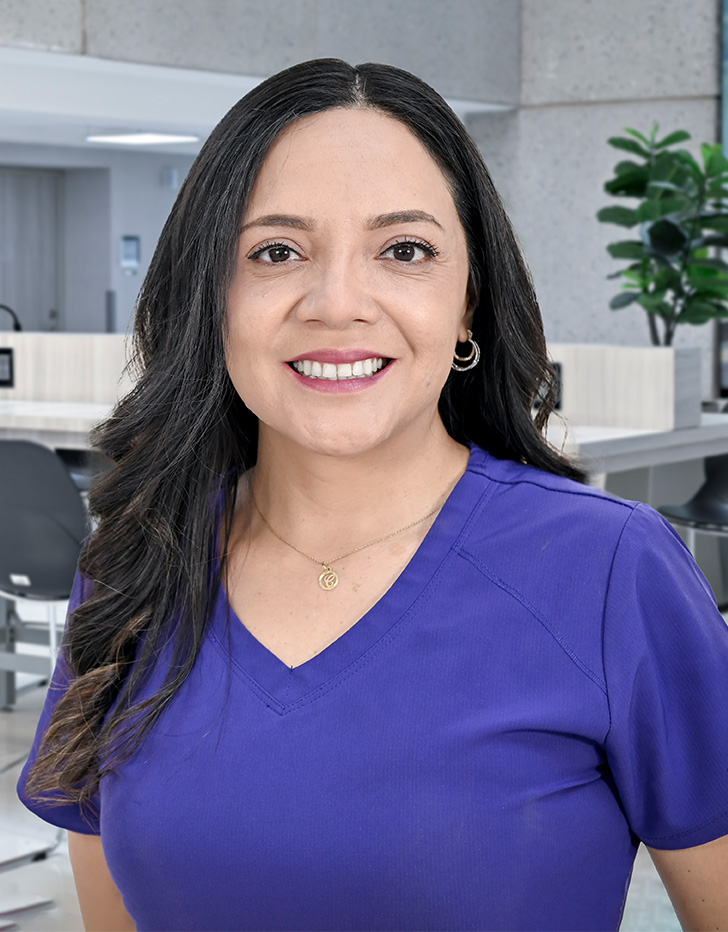 Dra. Carolina Muzo Díaz