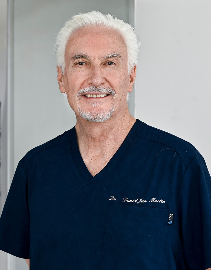 Dr. Daniel Julián San Martín Chávez
