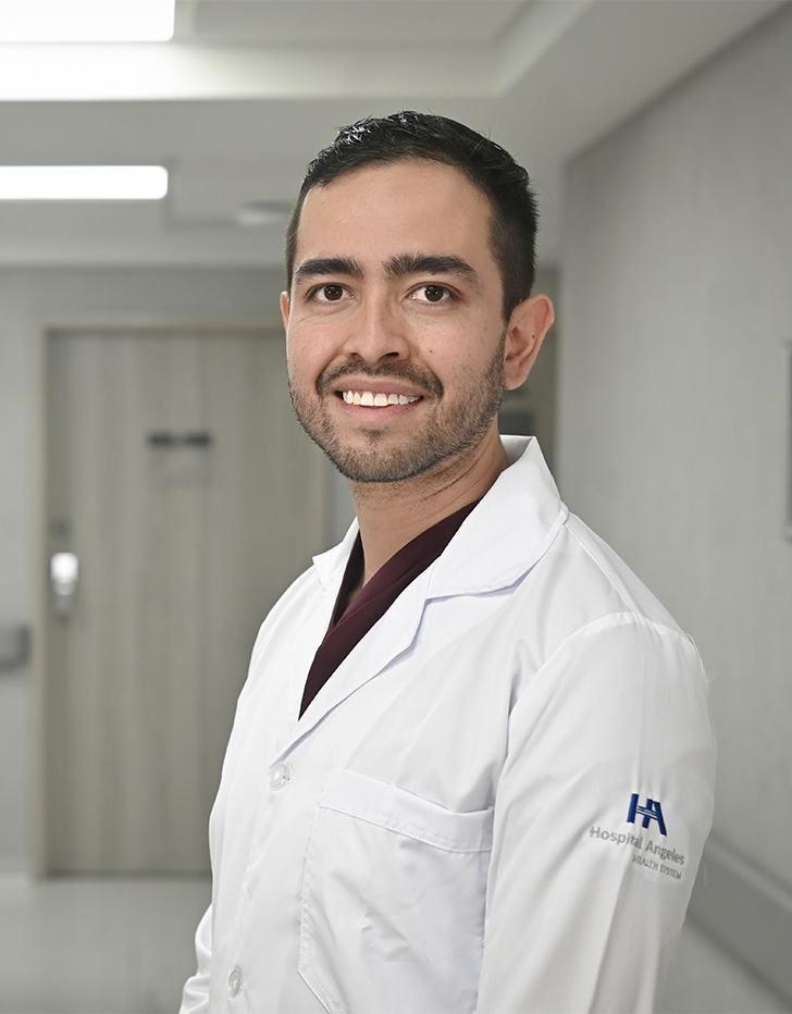 Dr. Diego López Mena