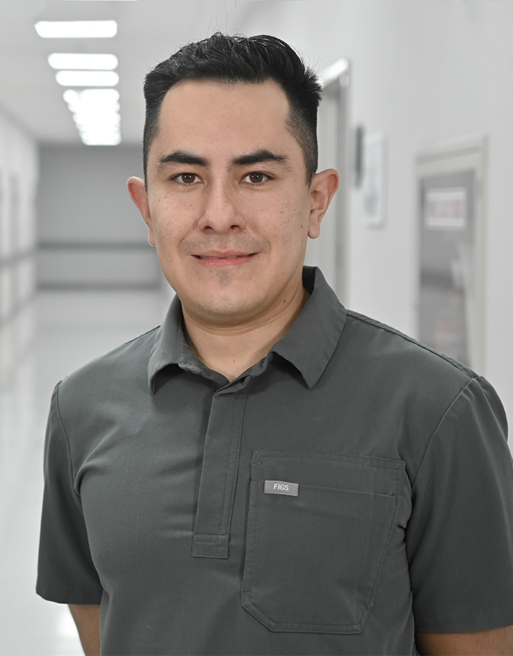 Dr. Dillan David Izaguirre Alcantara