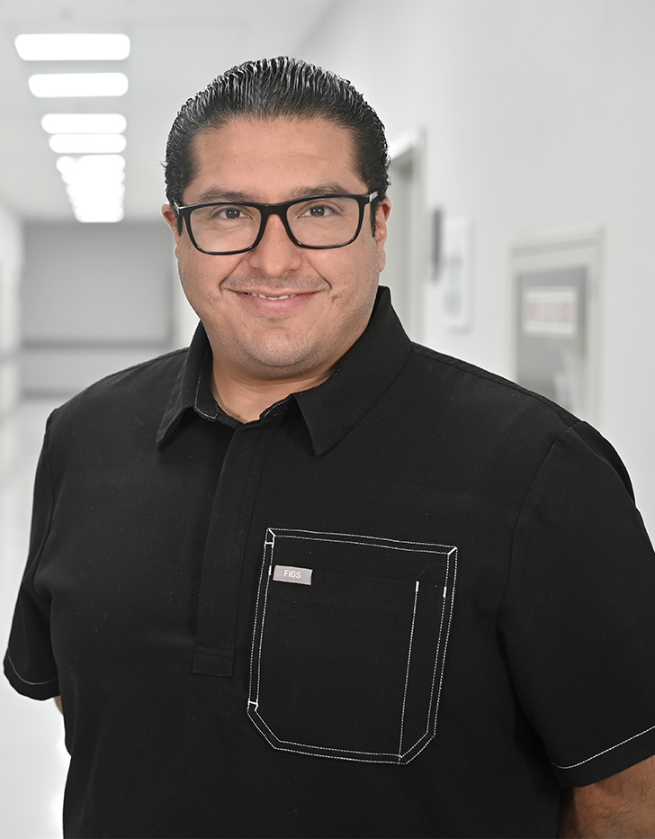 Dr. EDGAR ALEJANDRO REYES GARCíA