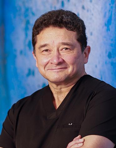 Dr. Edmundo Arias Gómez