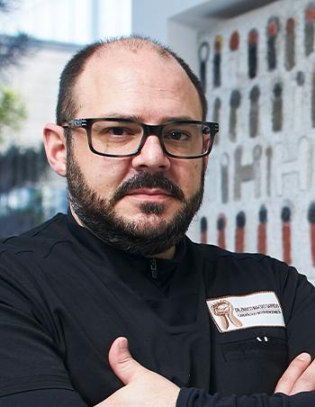 Dr. ENRICO MACIAS GARRIDO