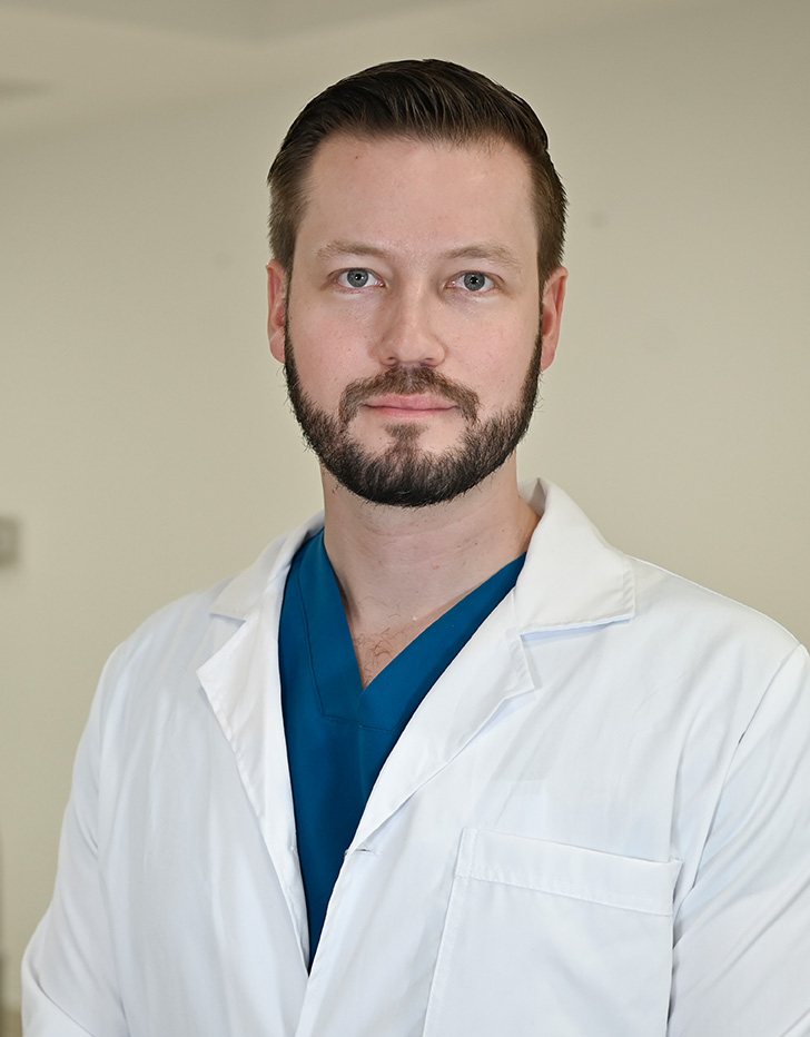 Dr. Erik Hanson Viana
