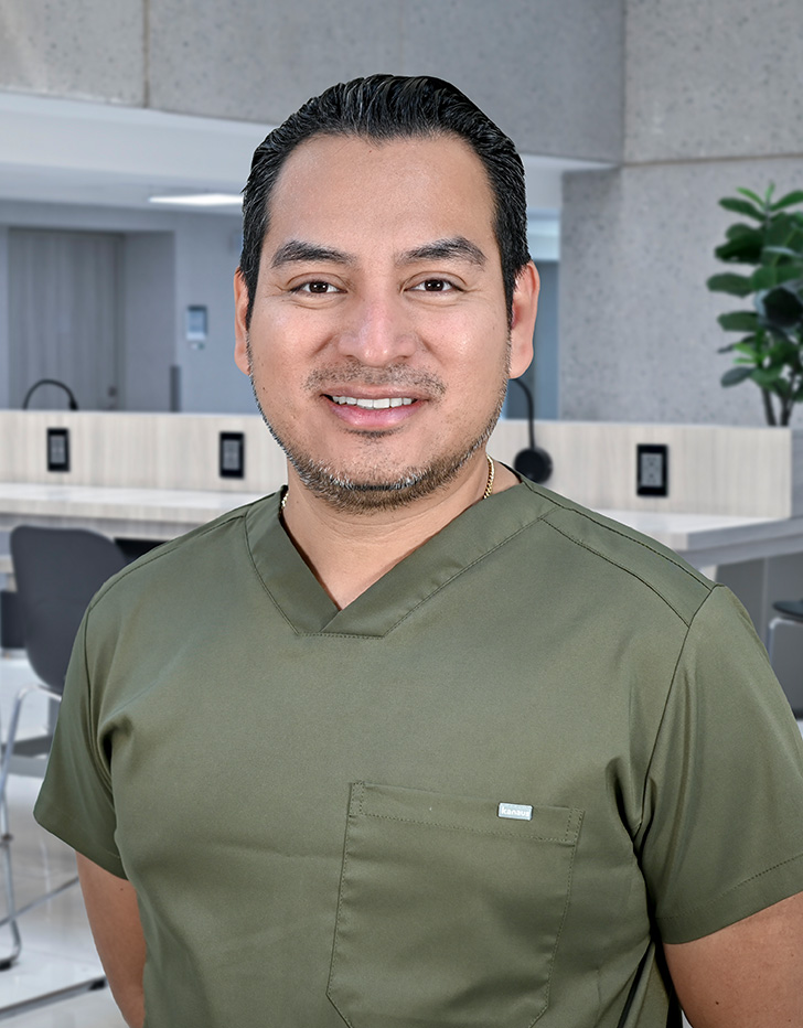 Dr. Everardo Antonio Barragán Romero