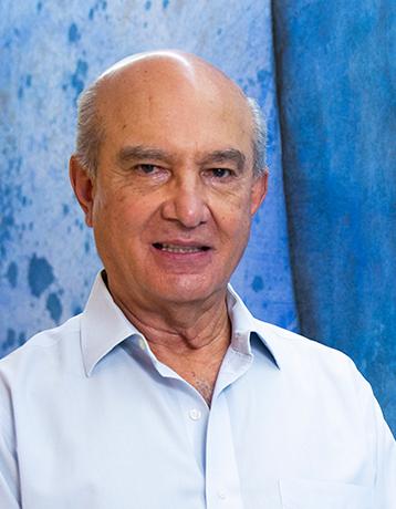 Dr. Fernando Gomez Gallegos
