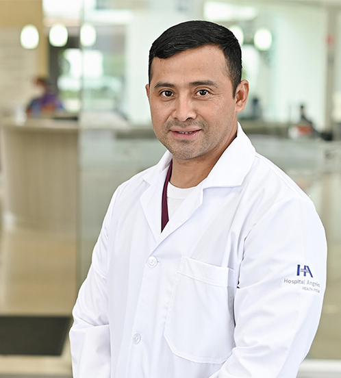 Dr. Isrrael David Salazar Alpuche
