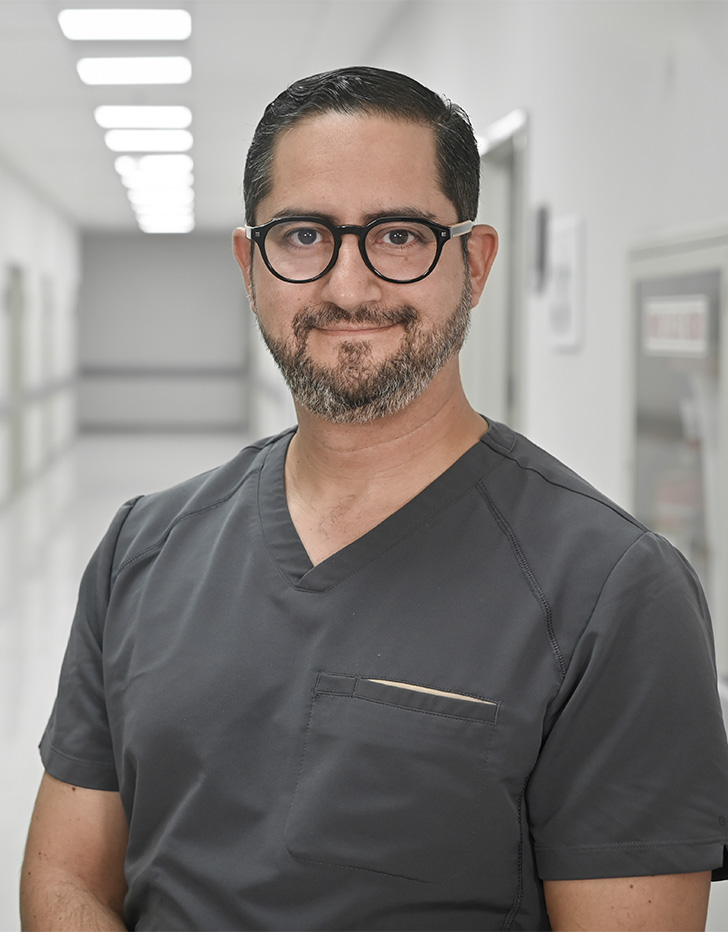 Dr. Iván Carrasco Chávez