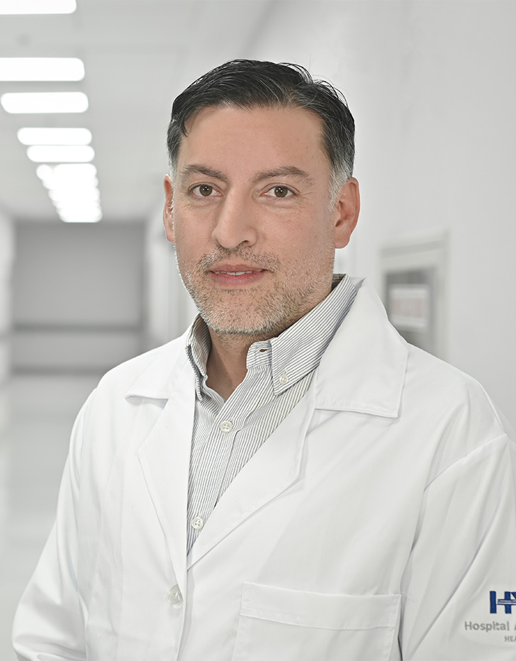 Dr. Iván Mauricio Schroeder Ugalde