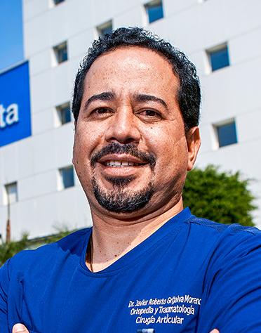 Dr. Javier Roberto Grijalva Moreno