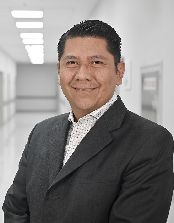 Dr. Josué Román Galicia