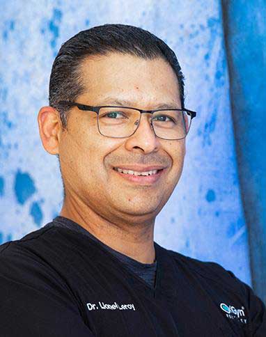 Dr. Lionel Leroy López
