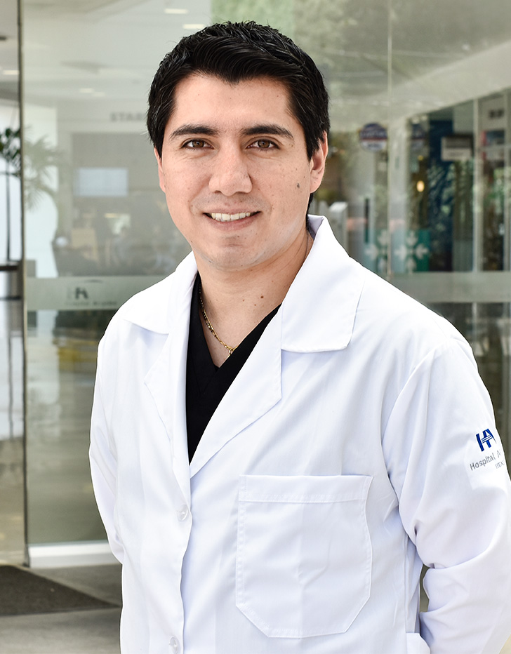 Dr. Marthel Felipe Zamora Gutiérrez
