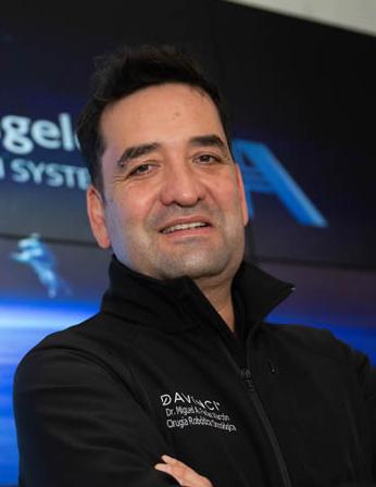 Dr. Miguel Arnoldo Farías Alarcón