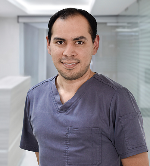 Dr. Moises Hernández Hernández