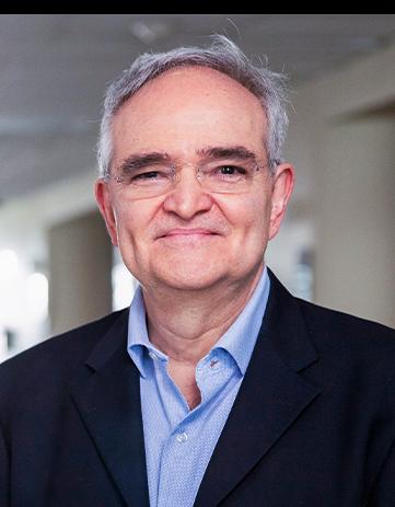 Dr. Paúl Peterson Suárez