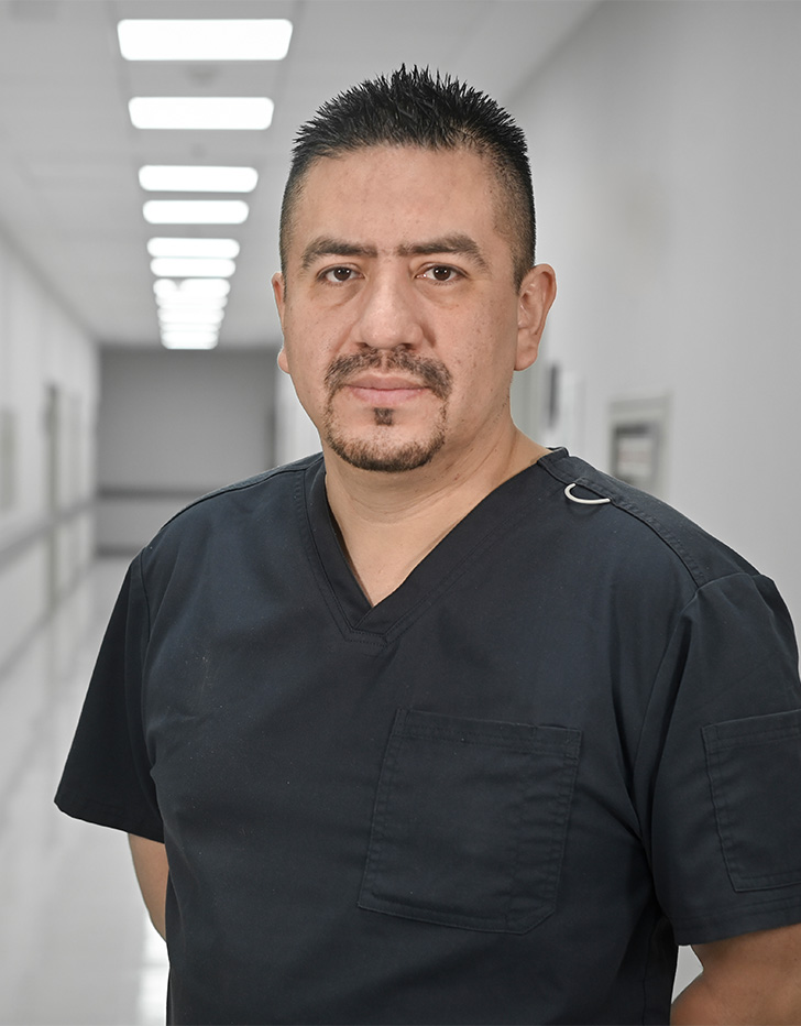 Dr. Ricardo Morales Martínez