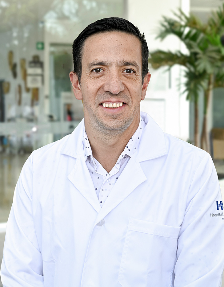 Dr. Rodrigo Pérez Becerra