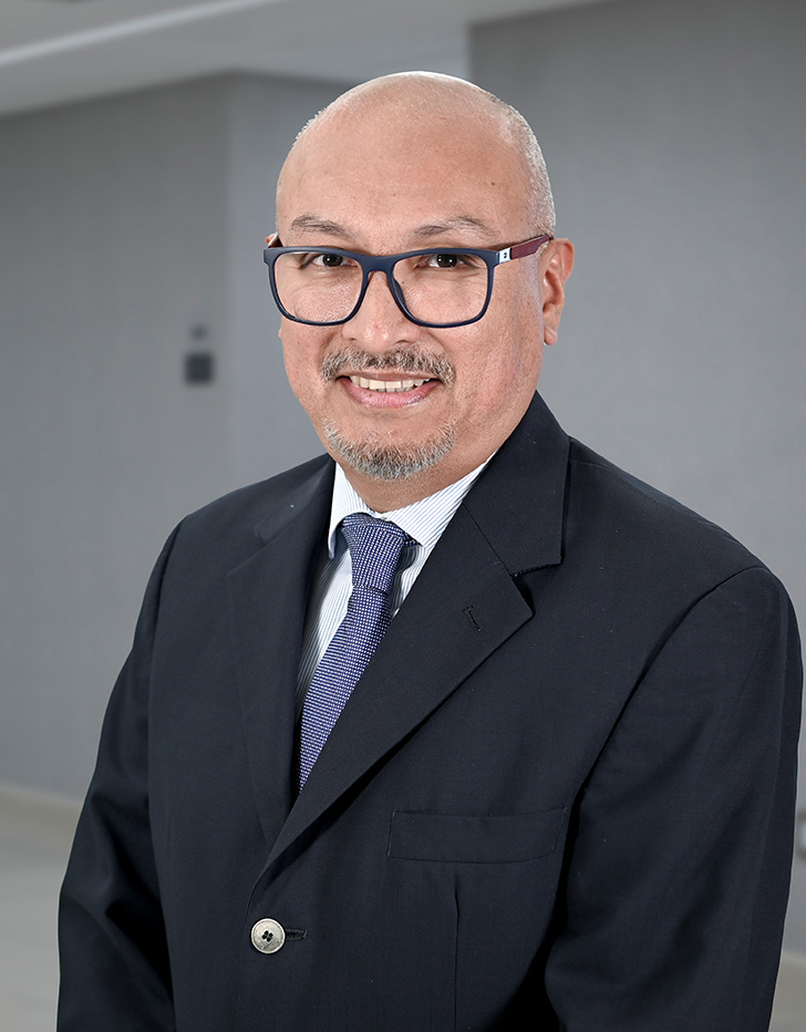 Dr. Salvador Franco Flores