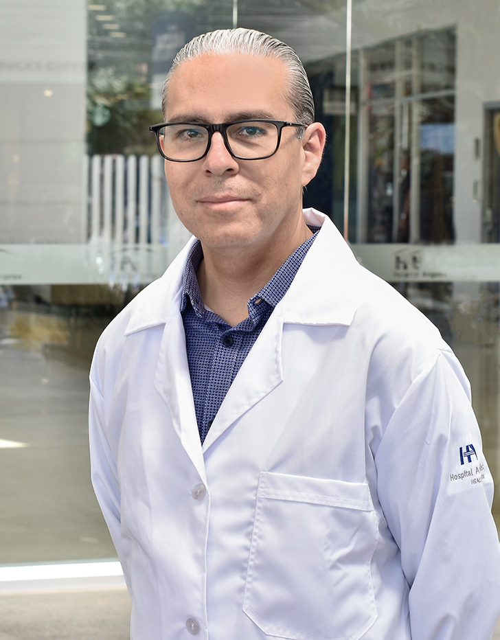 Dr. Salvador Rafael Solano Sánchez